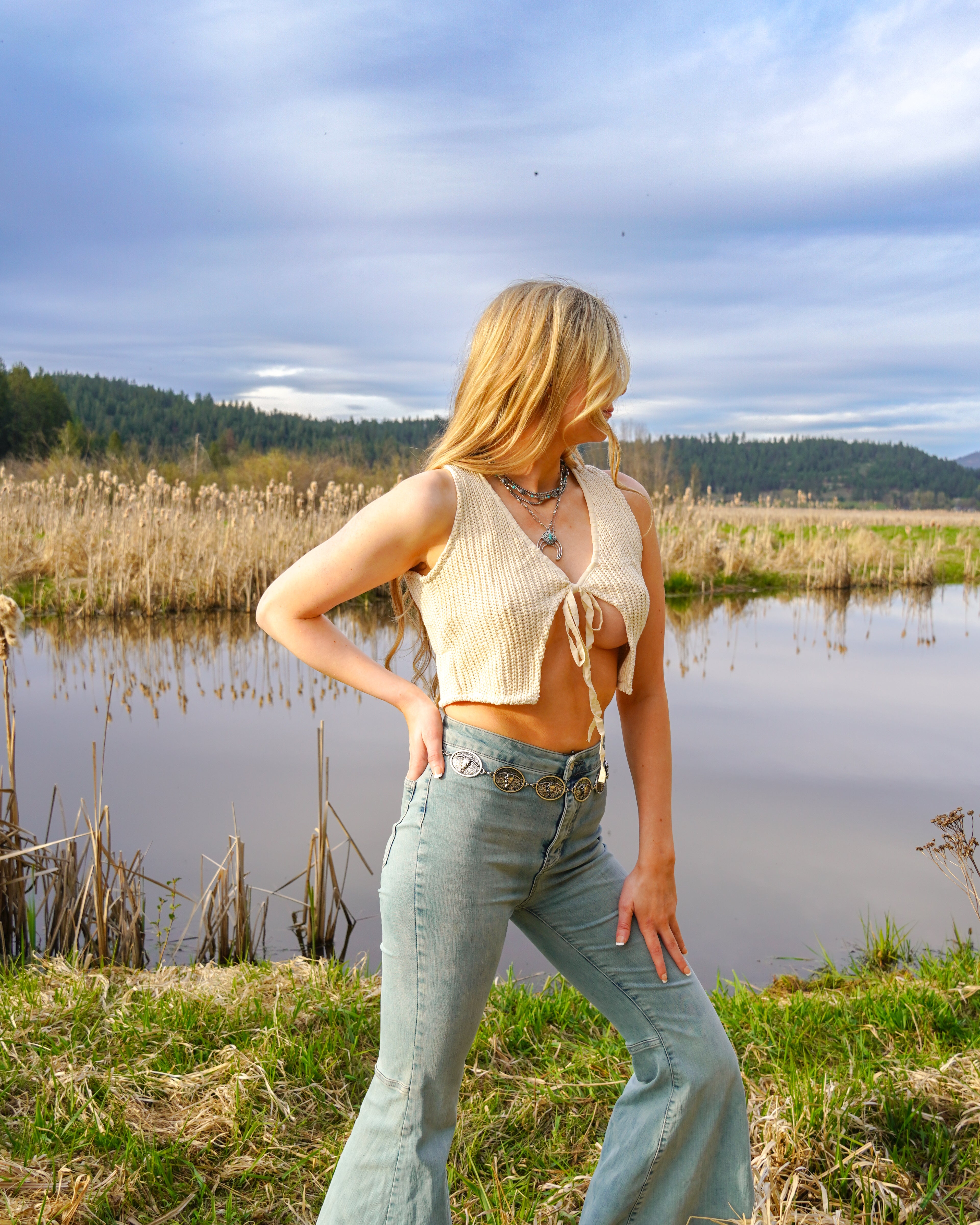 Organic knitted vest, front