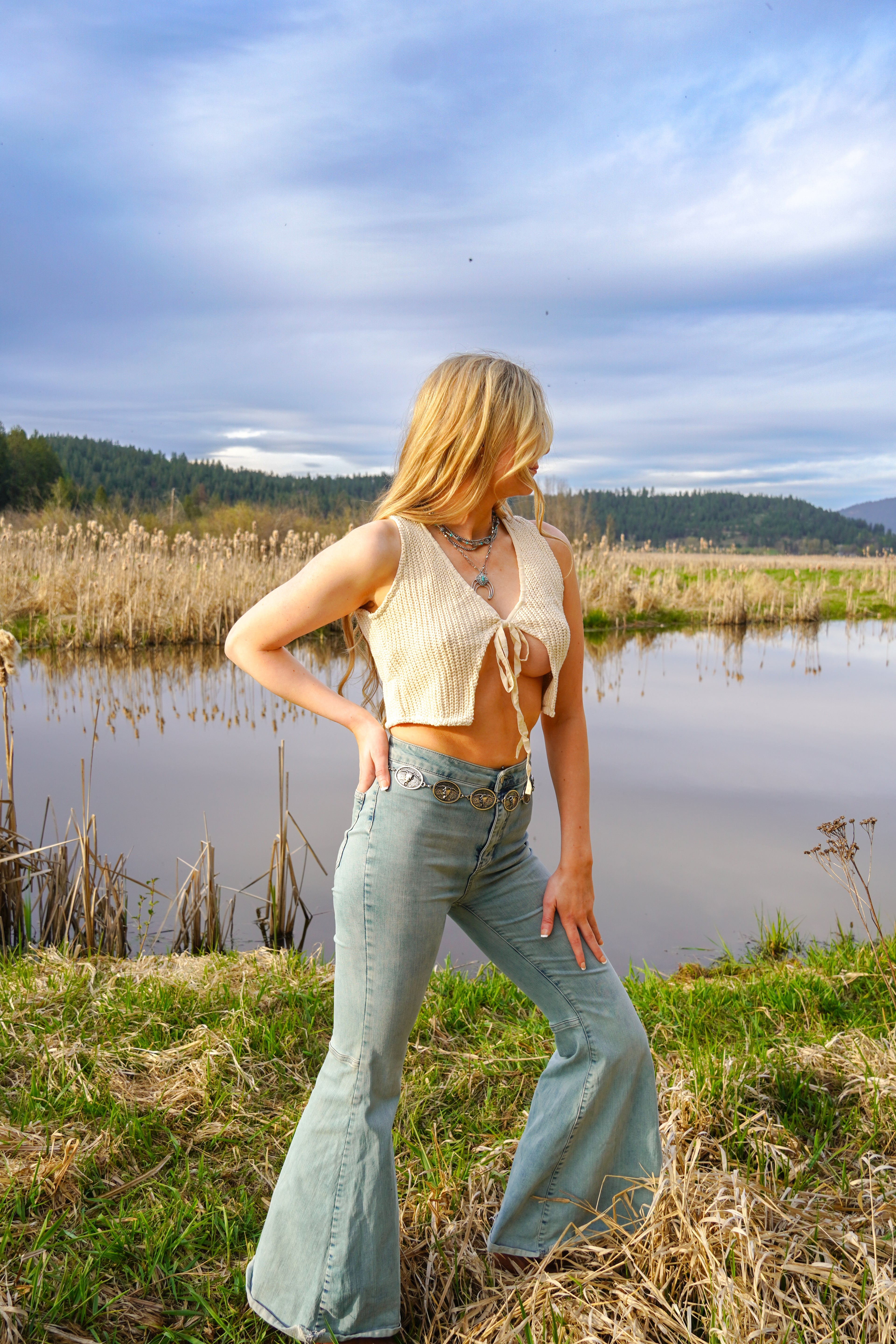 Organic knitted vest, front